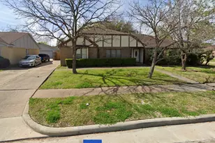 9506 Wellsworth Dr, Houston, TX 77083 - Photo 2