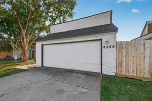 4450 Yupon Ridge Dr, Houston, TX 77072 - Photo 2