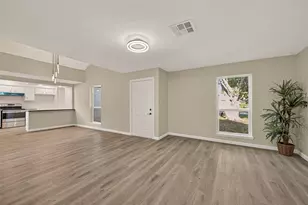 4450 Yupon Ridge Dr, Houston, TX 77072 - Photo 8