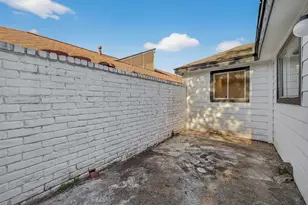 4450 Yupon Ridge Dr, Houston, TX 77072 - Photo 34