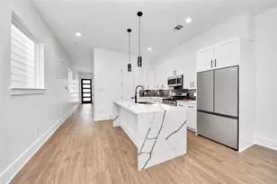 5029 Broom St, Houston, TX 77091 - Photo 2