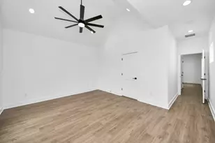 5029 Broom St, Houston, TX 77091 - Photo 8