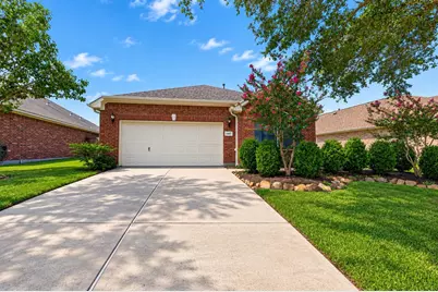 1407 Capri Place Lane, Pearland, TX 77581 - Photo 2