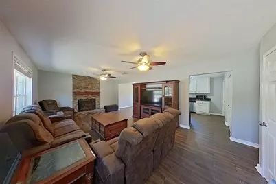 3850 Acorn Lane, Kingwood, TX 77365 - Photo 4