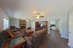 3850 Acorn Ln, Kingwood, TX 77365 - Photo 4