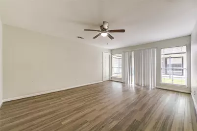8107 Durklyn Lane, Houston, TX 77070 - Photo 14
