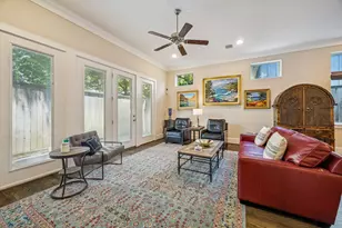 1206 Welch St, Houston, TX 77006 - Photo 8
