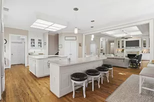 2318 Pinefield Ln, Houston, TX 77063 - Photo 12