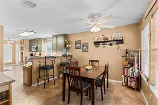 611 Woodlake Cir, Sugar Land, TX 77498 - Photo 16