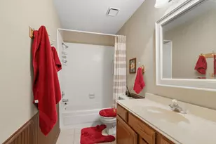 611 Woodlake Cir, Sugar Land, TX 77498 - Photo 26