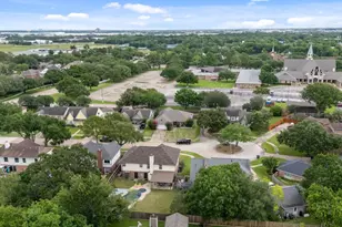 611 Woodlake Cir, Sugar Land, TX 77498 - Photo 40