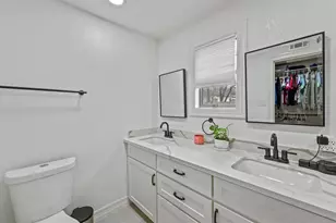 4520 Sharon St, Houston, TX 77020 - Photo 6