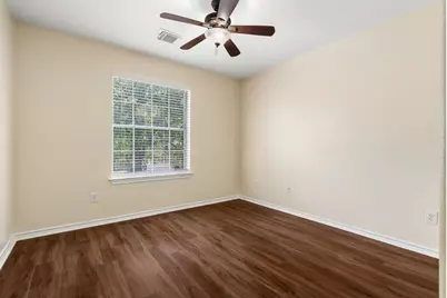 27 Queenscliff Circle, The Woodlands, TX 77382 - Photo 28