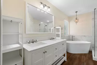 27 Queenscliff Circle, The Woodlands, TX 77382 - Photo 18