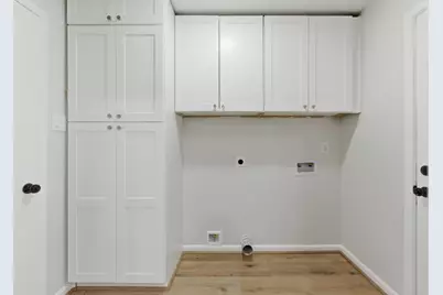 9326 Meadowbriar Lane, Houston, TX 77063 - Photo 14