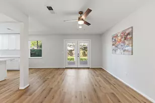 9326 Meadowbriar Ln, Houston, TX 77063 - Photo 8