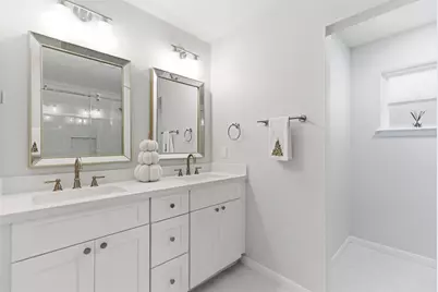 9326 Meadowbriar Lane, Houston, TX 77063 - Photo 20