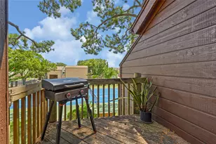 647 Davis Rd, League City, TX 77573 - Photo 16