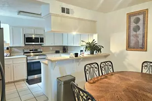 647 Davis Rd, League City, TX 77573 - Photo 2
