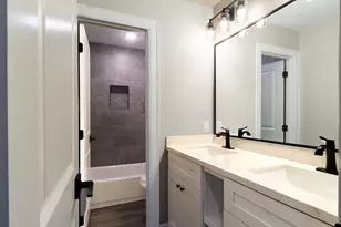 1458 River Oaks Dr, Huntsville, TX 77340 - Photo 24