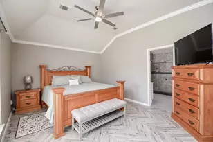 7915 Fall Hollow Dr, Houston, TX 77041 - Photo 28