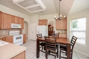 7915 Fall Hollow Dr, Houston, TX 77041 - Photo 14