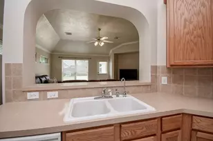 7915 Fall Hollow Dr, Houston, TX 77041 - Photo 16