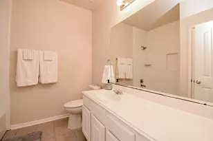 7915 Fall Hollow Dr, Houston, TX 77041 - Photo 24