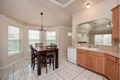7915 Fall Hollow Drive, Houston, TX 77041 - Photo 18