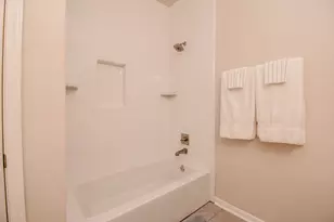 7915 Fall Hollow Dr, Houston, TX 77041 - Photo 24
