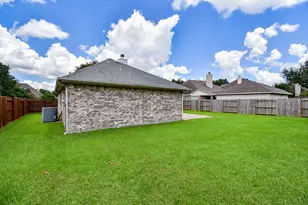 7915 Fall Hollow Dr, Houston, TX 77041 - Photo 38