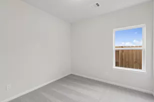 8927 Silver Blf Ln, Baytown, TX 77521 - Photo 20