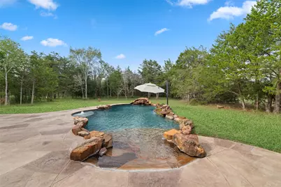 1011 Bonfire West Road, Cat Spring, TX 78933 - Photo 36