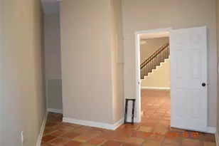 24 Bayou Pointe Dr, Houston, TX 77063 - Photo 6