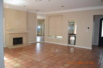 24 Bayou Pointe Drive, Houston, TX 77063 - Photo 10