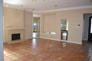 24 Bayou Pointe Dr, Houston, TX 77063 - Photo 10