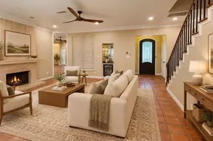 24 Bayou Pointe Dr, Houston, TX 77063 - Photo 2