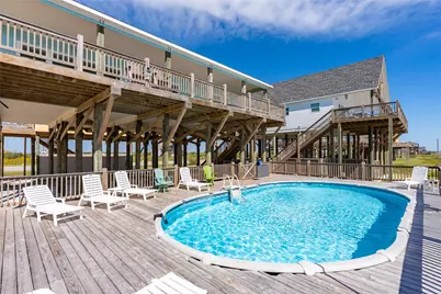 992 Hilton Head, Gilchrist, TX 77617 - Photo 34