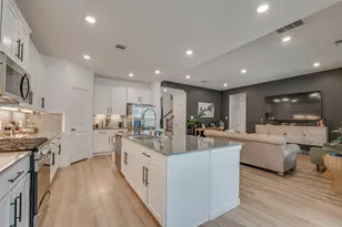 18343 Tiger Flowers Dr, Conroe, TX 77302 - Photo 8