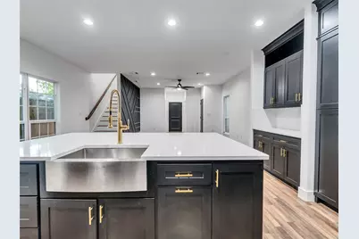 237 Hahlo Street, Houston, TX 77020 - Photo 6