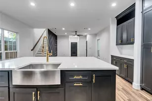 237 Hahlo St, Houston, TX 77020 - Photo 6