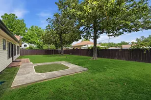 302 Village Dr, Sugar Land, TX 77498 - Photo 36