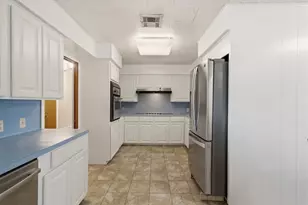 302 Village Dr, Sugar Land, TX 77498 - Photo 8