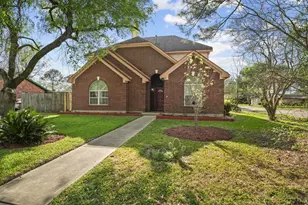 8602 Heatherview Dr, Houston, TX 77099 - Photo 2