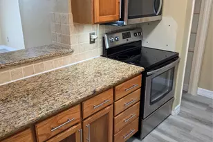 10555 Turtlewood Ct, Houston, TX 77072 - Photo 8