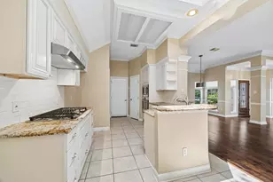 2823 N Strathford Ln, Kingwood, TX 77345 - Photo 12