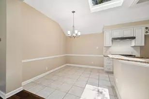 2823 N Strathford Ln, Kingwood, TX 77345 - Photo 10
