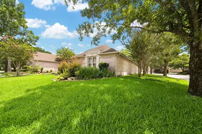 2823 N Strathford Lane, Kingwood, TX 77345 - Photo 20