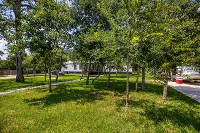 102 Hilltop Court, Somerville, TX 77879 - Photo 2
