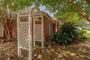 7960 Doral Dr, Beaumont, TX 77707 - Photo 4